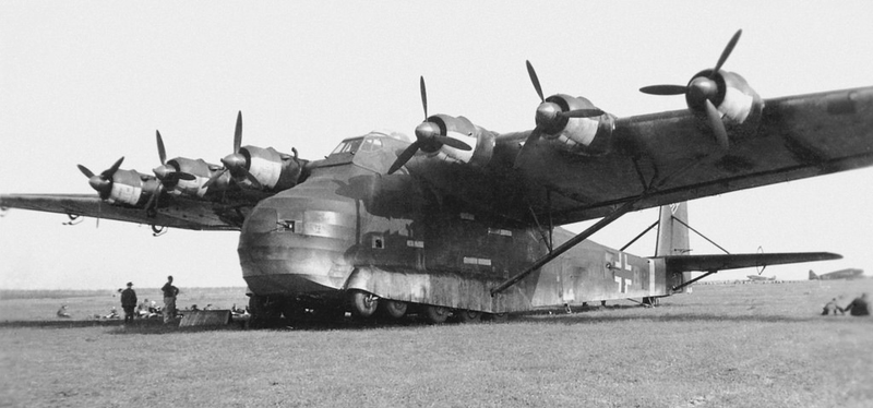 Illustration for article titled This Giant Nazi Plane Was The Largest Land-Based Transport Of WWII
